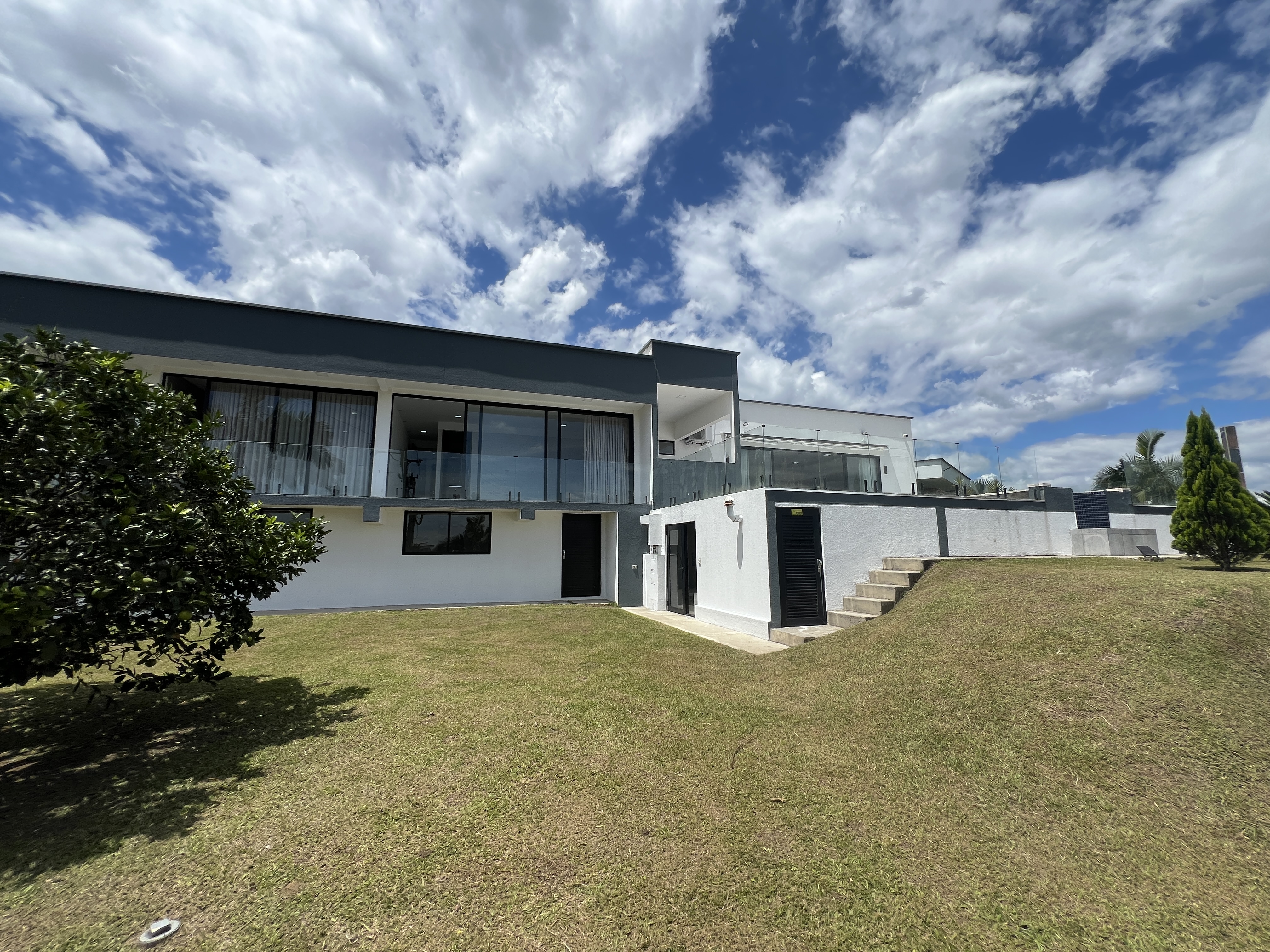 Casa en venta en Condina, Pereira · foto 3 de 17