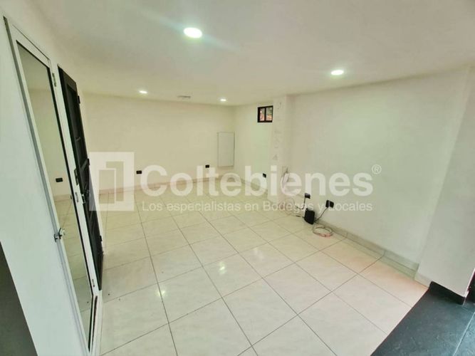 Local en arriendo en San Diego, Medellín, 50 m² · foto 4 de 6