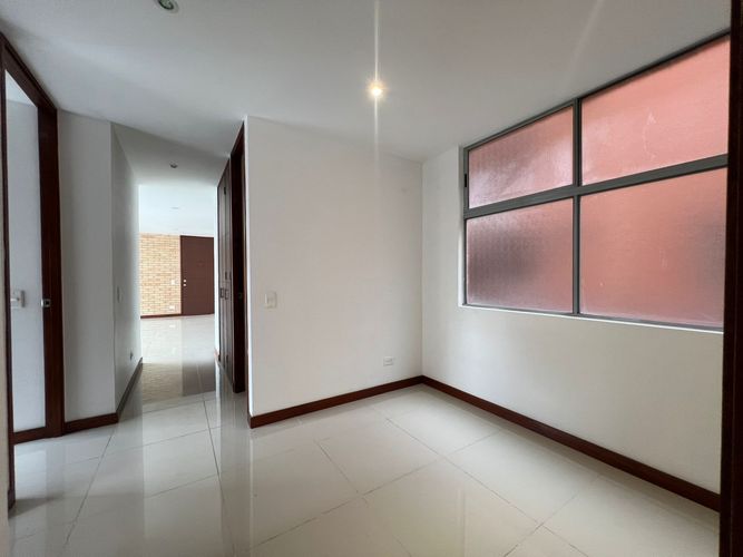 Apartamento de 3 alcobas en arriendo en Cumbres, Envigado, 103 m² · foto 7 de 20