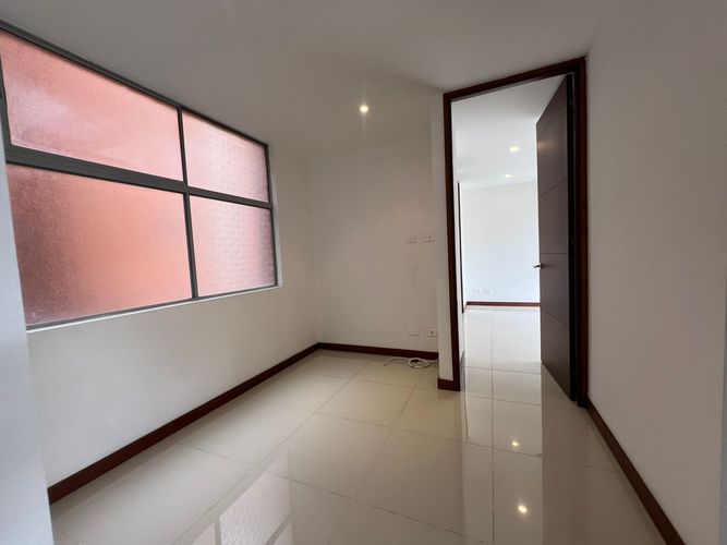 Apartamento de 3 alcobas en arriendo en Cumbres, Envigado, 103 m² · foto 9 de 20
