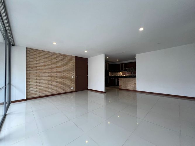 Apartamento de 3 alcobas en arriendo en Cumbres, Envigado, 103 m² · foto 5 de 20