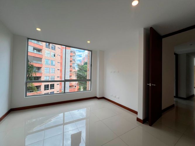 Apartamento de 3 alcobas en arriendo en Cumbres, Envigado, 103 m² · foto 13 de 20