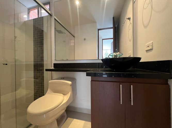 Apartamento de 3 alcobas en arriendo en Cumbres, Envigado, 103 m² · foto 17 de 20