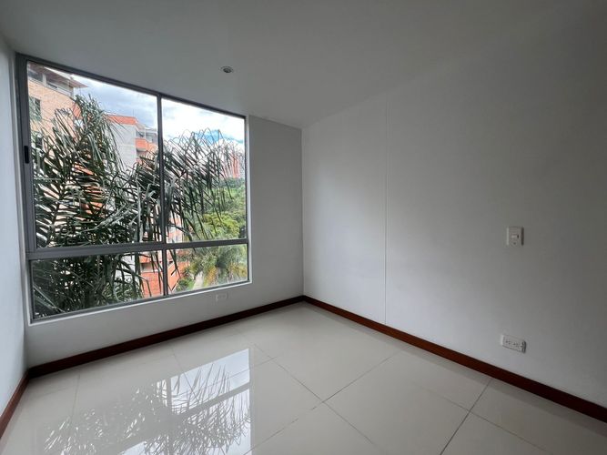Apartamento de 3 alcobas en arriendo en Cumbres, Envigado, 103 m² · foto 19 de 20