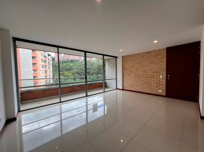 Apartamento de 3 alcobas en arriendo en Cumbres, Envigado, 103 m² · foto 18 de 20