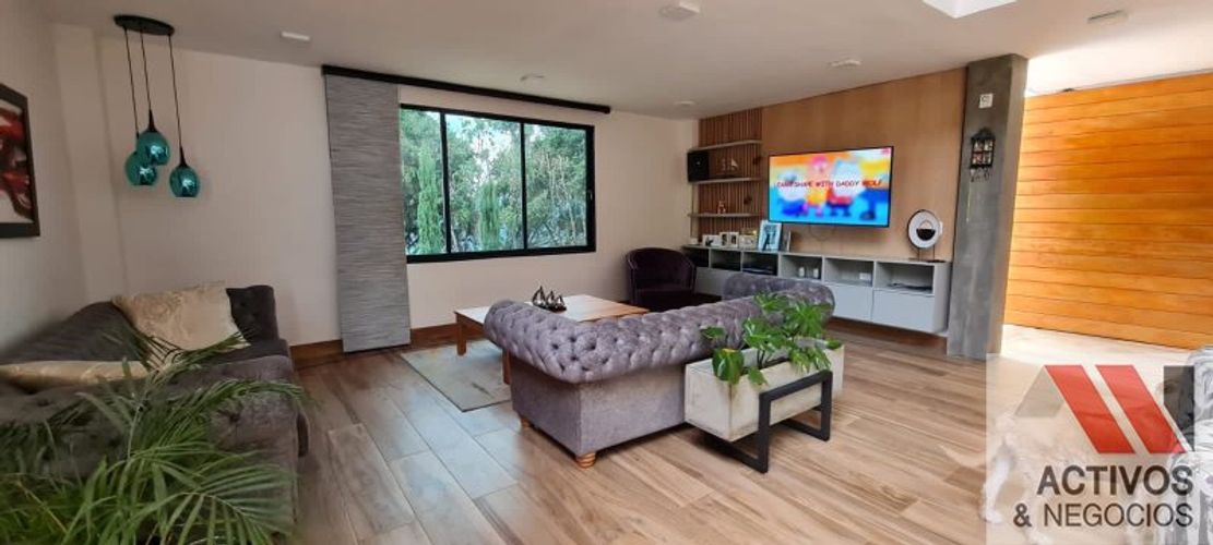 Casa de 4 alcobas en venta en San Cristobal, Medellín · foto 8 de 24