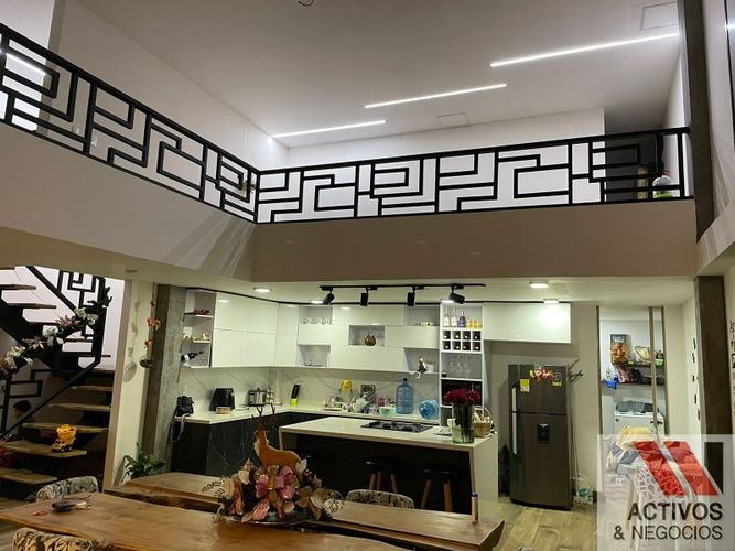 Casa de 4 alcobas en venta en San Cristobal, Medellín · foto 14 de 24