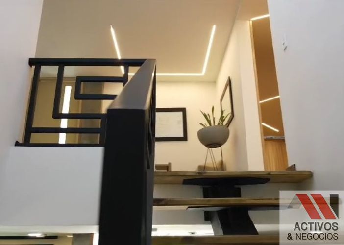 Casa de 4 alcobas en venta en San Cristobal, Medellín · foto 21 de 24