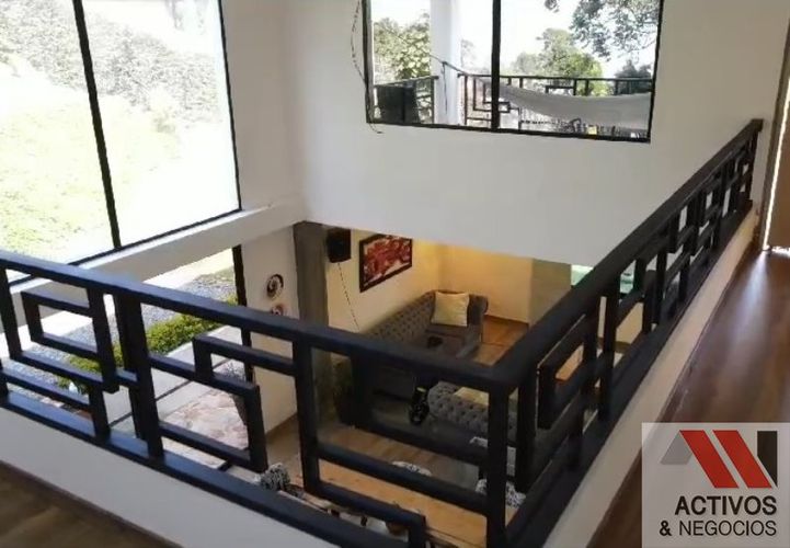 Casa de 4 alcobas en venta en San Cristobal, Medellín · foto 24 de 24