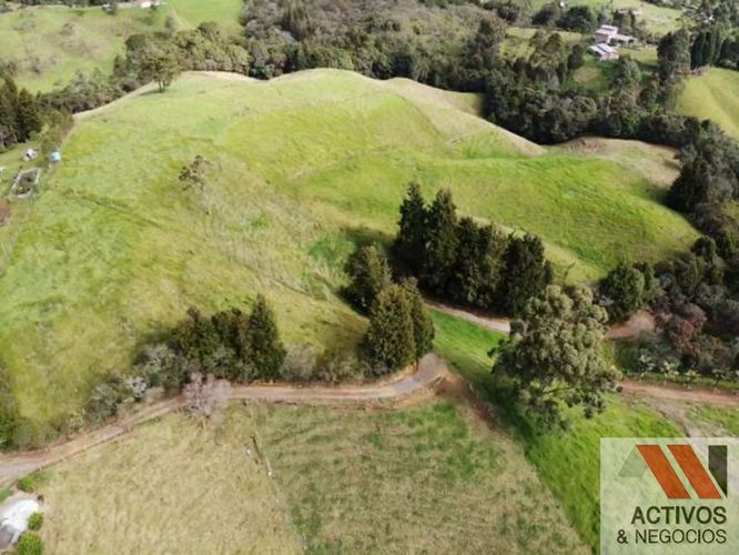 Finca en venta en Santa Elena, Medellín, 11 m² · foto 4 de 14