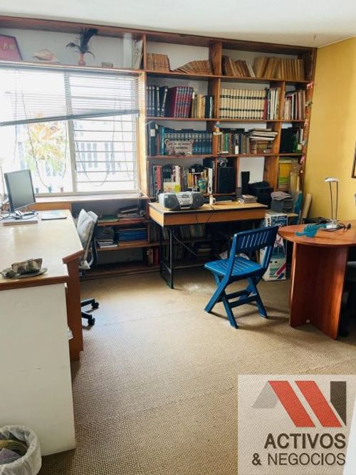 Casa de 4 alcobas en venta en La Castellana, Medellín, 301 m² · foto 18 de 24