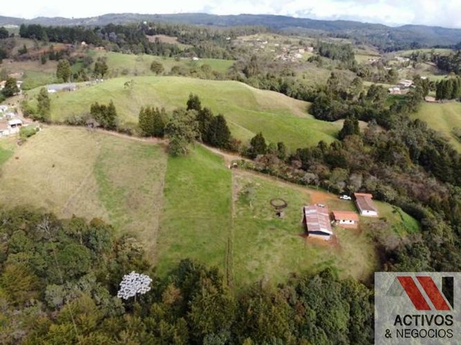 Finca en venta en Santa Elena, Medellín, 11 m² · foto 7 de 14