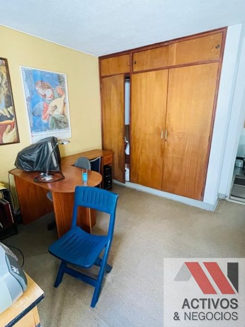 Casa de 4 alcobas en venta en La Castellana, Medellín, 301 m² · foto 19 de 24