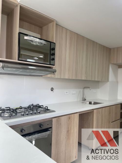 Apartamento de 3 alcobas en venta en Rosales, Medellín, 130 m² · foto 11 de 17