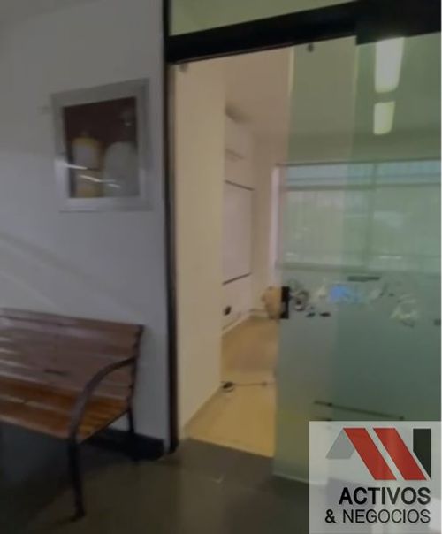 Oficina en arriendo en Las Vegas, Envigado, 562 m² · foto 4 de 13