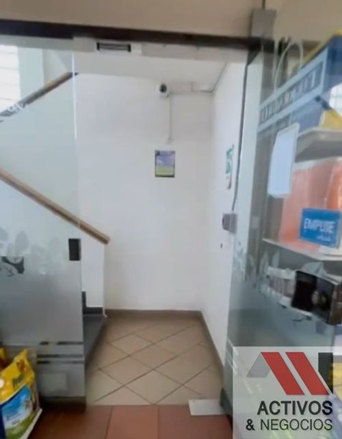 Oficina en arriendo en Las Vegas, Envigado, 562 m² · foto 6 de 13