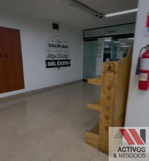 Oficina en arriendo en Las Vegas, Envigado, 562 m² · foto 8 de 13