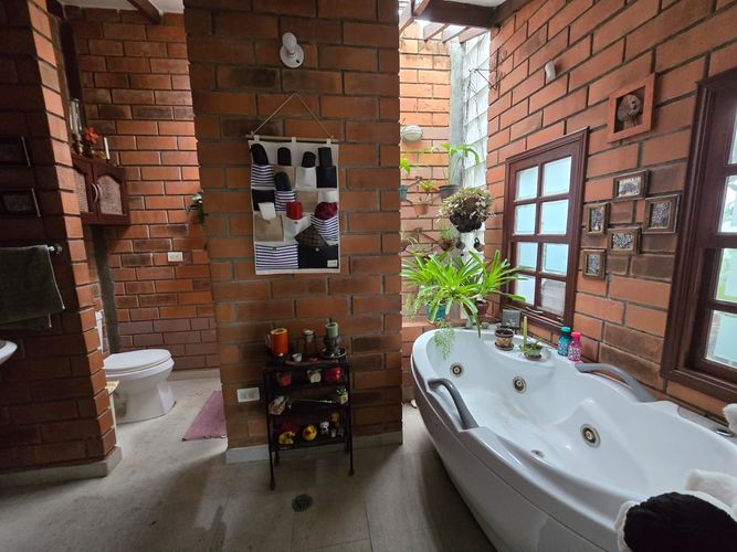 Casa de 5 alcobas en venta en La Flora, Cali, 280 m² · foto 17 de 23