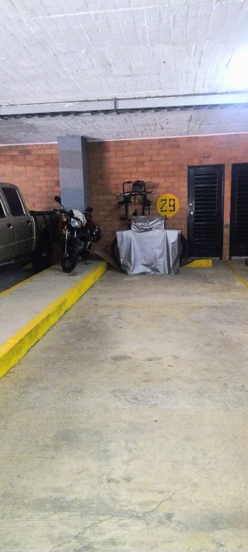 Apartamento de 4 alcobas en venta en Ciudad Jardin, Cali, 150 m² · foto 17 de 24
