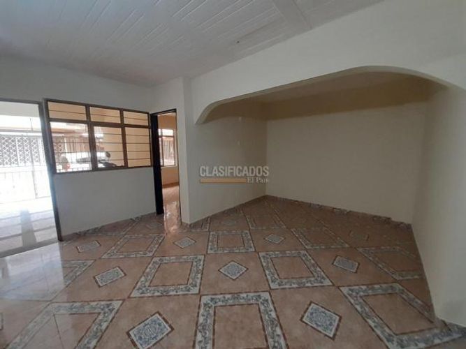 Edificio en venta en Las Granjas, Cali, 730 m² · foto 11 de 14