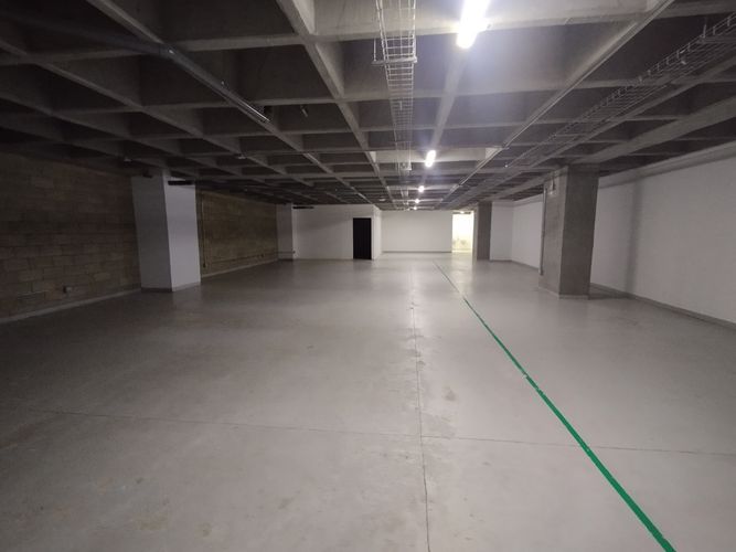Bodega en arriendo en Villa Del Parque, Itagüí, 470 m² · foto 2 de 8