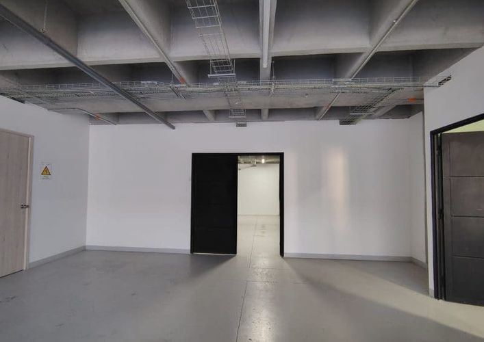 Bodega en arriendo en Villa Del Parque, Itagüí, 470 m² · foto 7 de 8