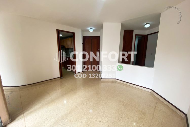 Apartamento de 3 alcobas en arriendo en Las Lomas No.2, Medellín, 100 m² · foto 3 de 24