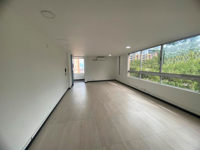 Oficina en arriendo en El Poblado, Medellín, 47 m² · foto 7 de 16