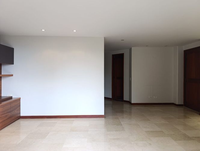 Apartamento de 3 alcobas en arriendo en El Poblado, Medellín, 97 m² · foto 4 de 18