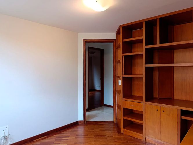 Apartamento de 3 alcobas en arriendo en El Poblado, Medellín, 97 m² · foto 9 de 18
