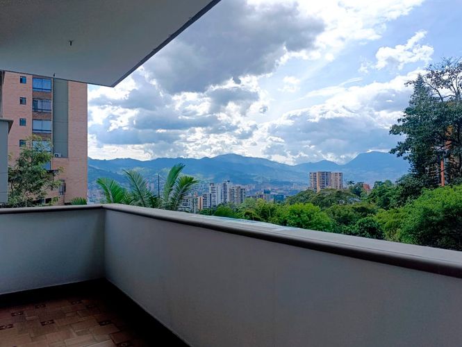 Apartamento de 3 alcobas en arriendo en El Poblado, Medellín, 97 m² · foto 17 de 18