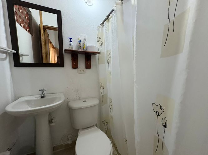 Casa de 4 alcobas en venta en Simon Bolivar Sb (Centro), Copacabana, 230 m² · foto 15 de 24