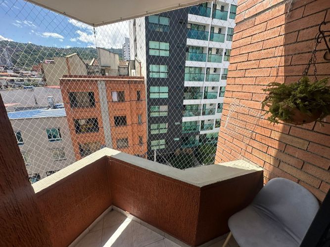Apartamento de 5 alcobas en venta en El Prado, Bucaramanga, 162 m² · foto 5 de 15