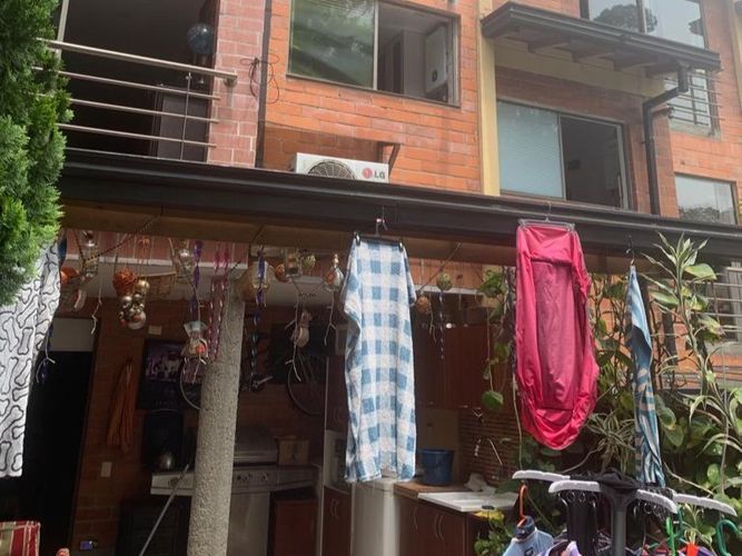 Casa de 4 alcobas en venta en Cumbres, Envigado, 180 m² · foto 15 de 24