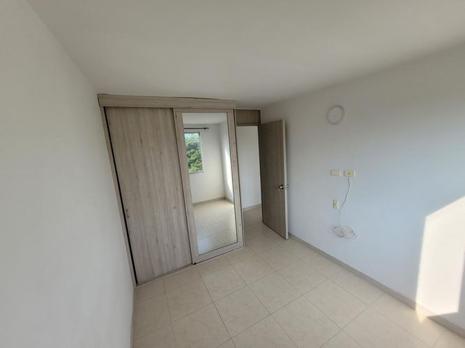 Apartamento de 2 alcobas en venta en Las Mercedes, Jamundí, 54 m² · foto 7 de 18
