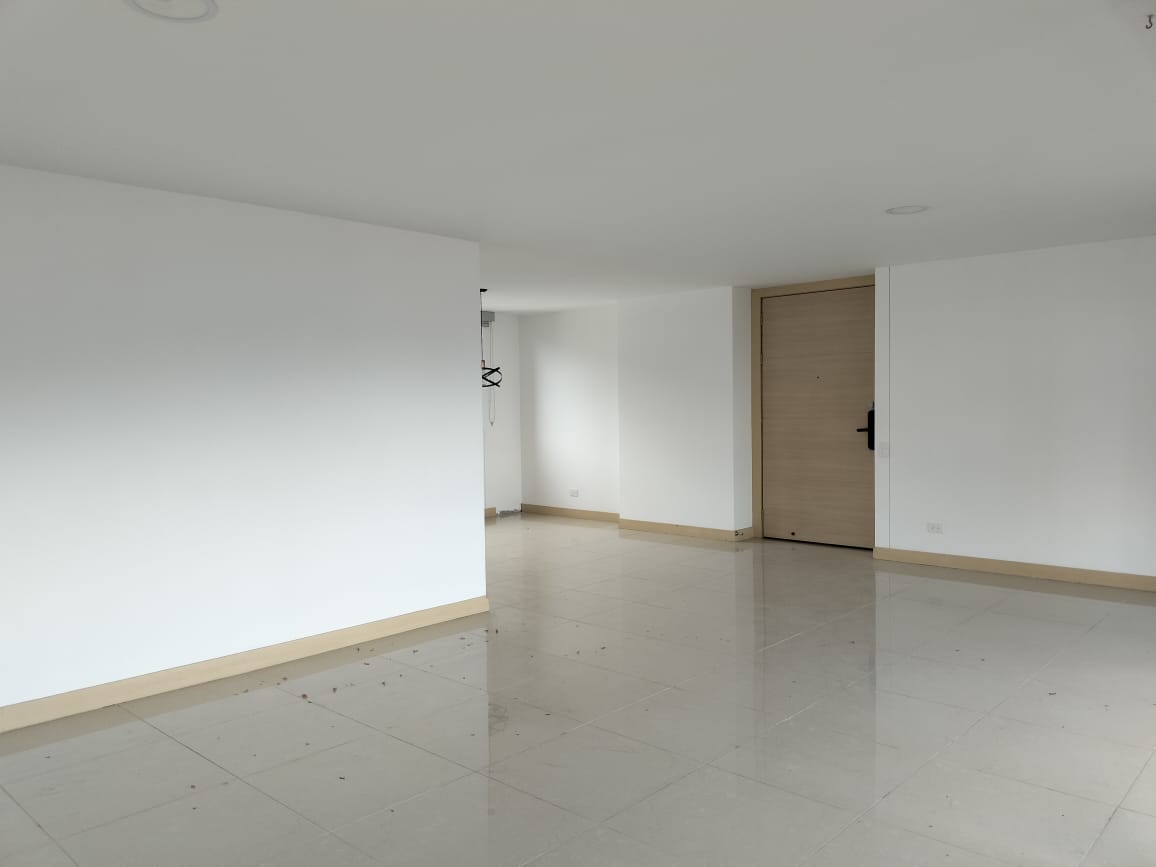 Apartamento en arriendo en El Poblado, Medellín · foto 16 de 20