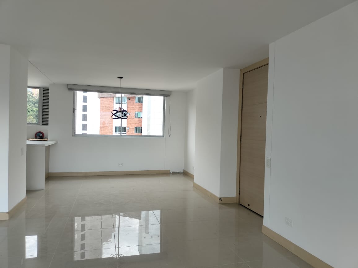 Apartamento en arriendo en El Poblado, Medellín · foto 8 de 20