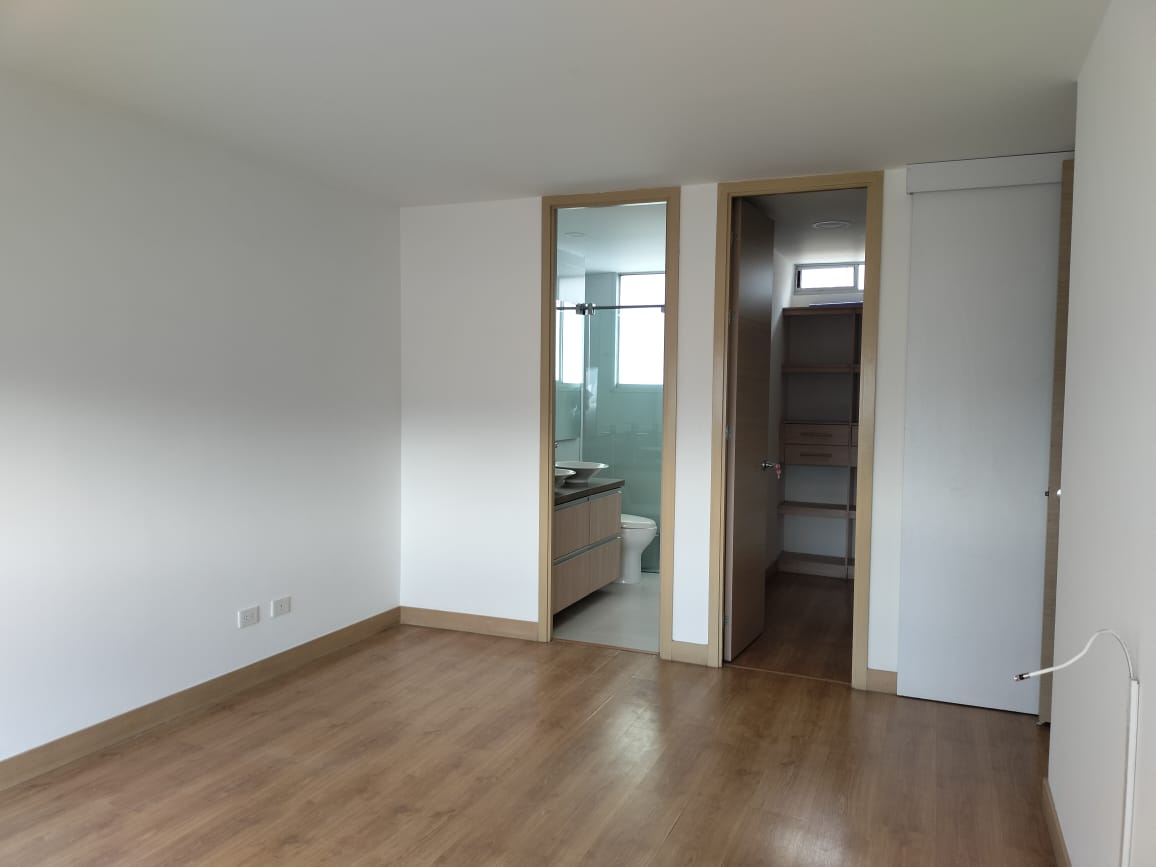 Apartamento en arriendo en El Poblado, Medellín · foto 17 de 20