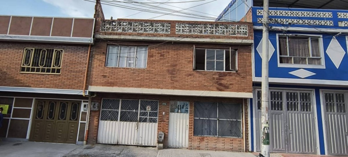 Casa en venta en La Azucena, Bogotá · foto 2 de 23