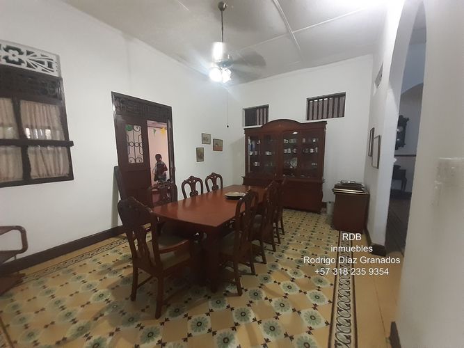 Casa de 5 alcobas en venta en El Prado, Barranquilla, 743 m² · foto 2 de 24
