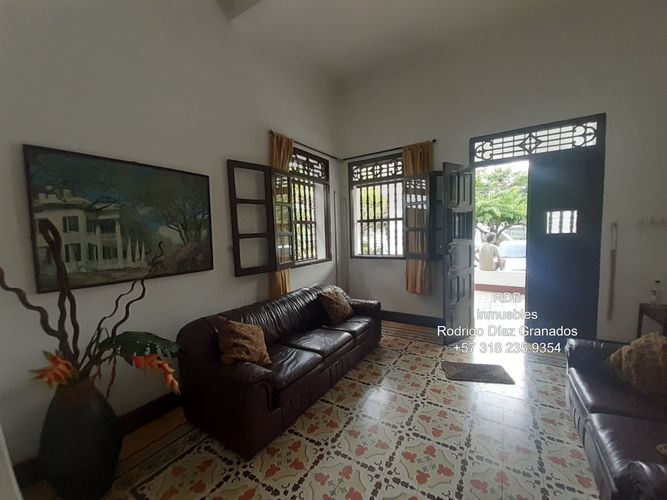 Casa de 5 alcobas en venta en El Prado, Barranquilla, 743 m² · foto 3 de 24