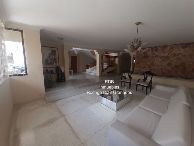 Casa de 6 alcobas en venta en Altos De Riomar, Barranquilla, 694 m² · foto 2 de 24