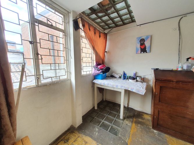 Casa de 5 alcobas en venta en 12 De Octubre, Bogotá, 239 m² · foto 10 de 23