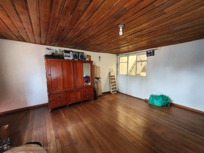 Casa de 5 alcobas en venta en 12 De Octubre, Bogotá, 239 m² · foto 21 de 23