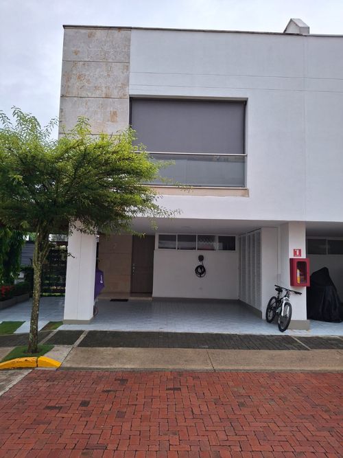 Casa de 3 alcobas en venta en Ciudad Jardin, Cali, 232 m² · foto 5 de 18