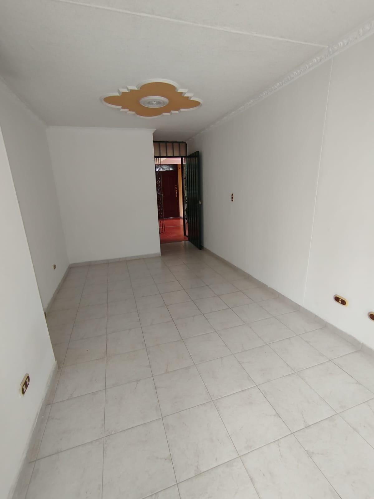 Apartamento en venta en Cañaverales, Cali · foto 2 de 16