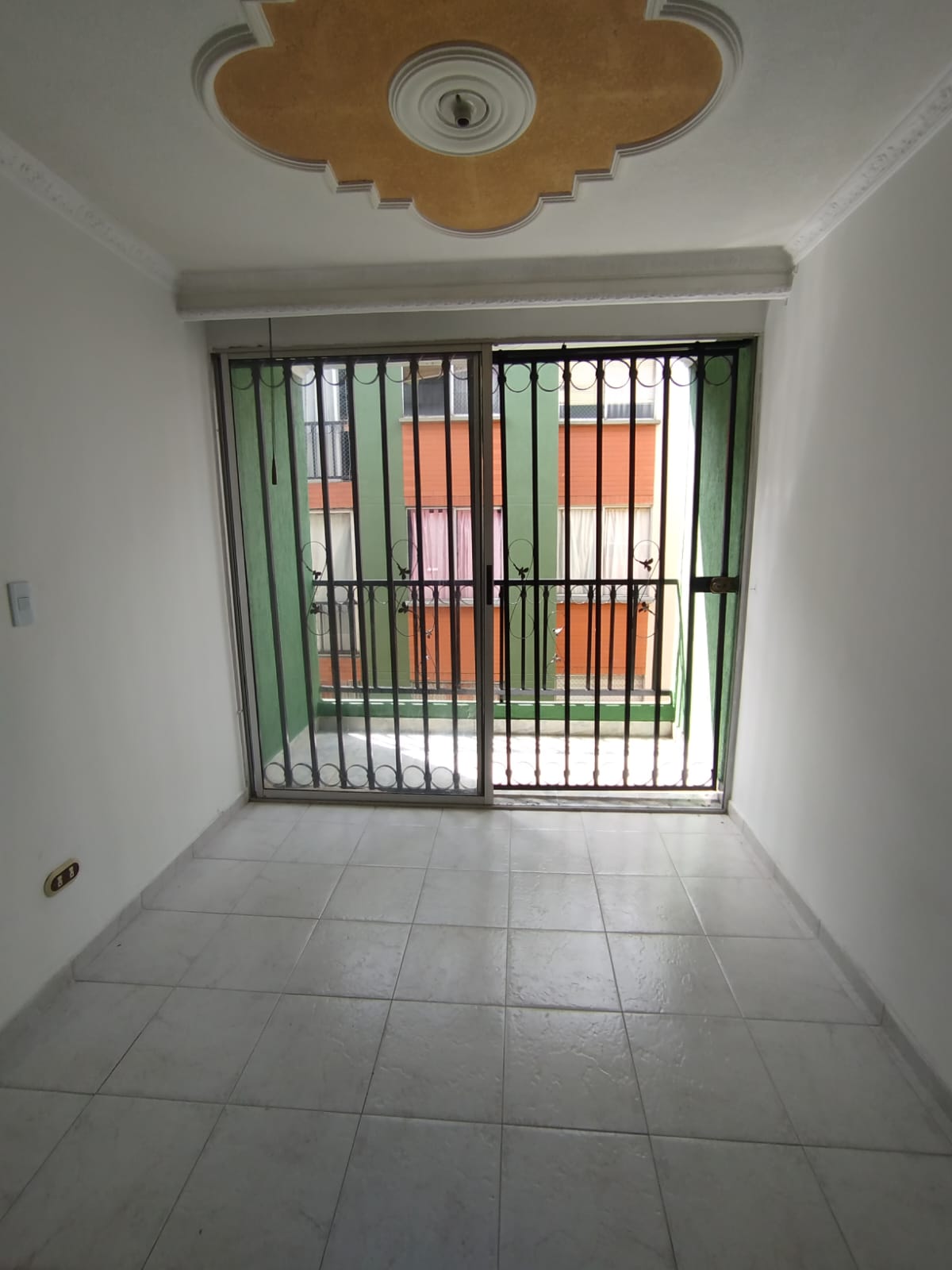 Apartamento en venta en Cañaverales, Cali · foto 4 de 16