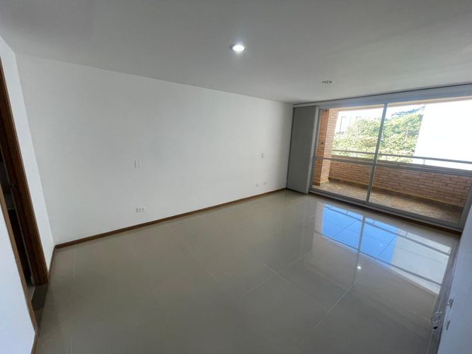 Apartamento de 3 alcobas en venta en Las Lomitas, Sabaneta, 117 m² · foto 15 de 19