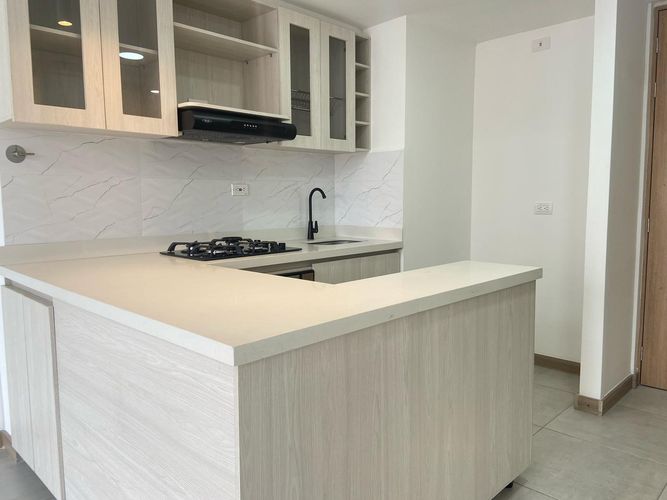 Apartamento de 2 alcobas en venta en Entreamigos, Sabaneta, 54 m² · foto 3 de 20