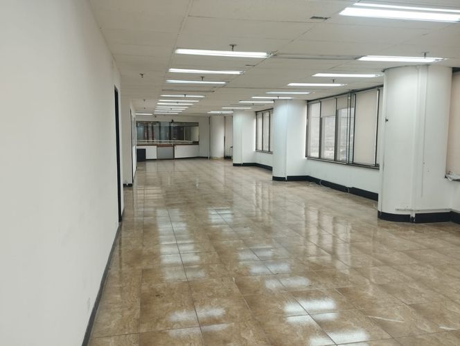 Oficina en arriendo en El Poblado, Medellín, 153 m² · foto 10 de 17